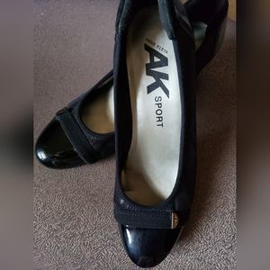 Anne Klein Sport black pump size 8.5